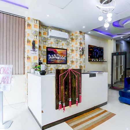 Global Stay Near Delhi Airport ニューデリー エクステリア 写真