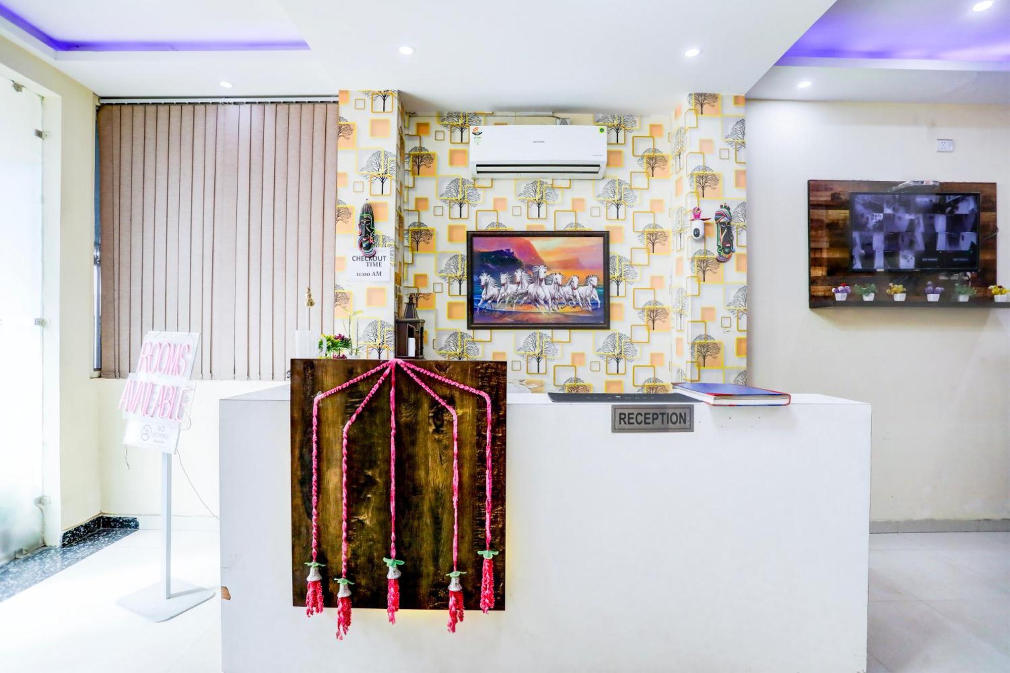 Global Stay Near Delhi Airport ニューデリー エクステリア 写真